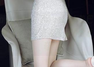 HuaYang花漾 - Angela小热巴在户外的不经意感觉，生成完美高清分享，真神奇
