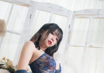 厉害了！Leah梓未更新：一位修女的写真上天台集会！