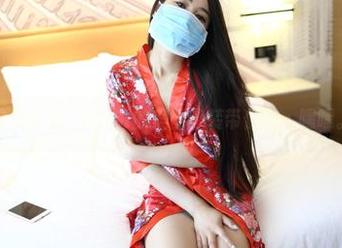 浪里个浪，ROSI的美图泳装带你飞，嘿嘿。