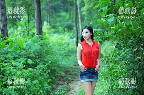 TuiGirl推女郎 - 从嫉妒到赞叹，李七喜的白色私拍何以让人目不转睛？