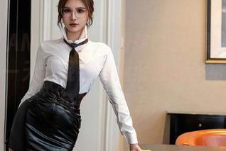 XINGYAN星颜社 - 转转Lisa黑色私拍合集——一天到晚都在抓紧时光，结果被黑色吸引走了！