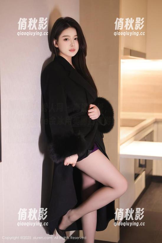 Xiuren秀人网 - 高清壁纸，泳衣惹的祸，sophie余冰用美丽打破游泳池的沉寂！