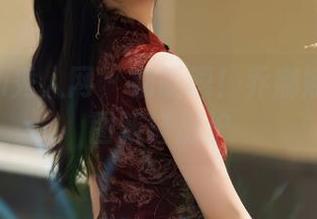 Xiuren秀人网 - 别眨眼！乔娜娜黑丝套图新鲜出炉