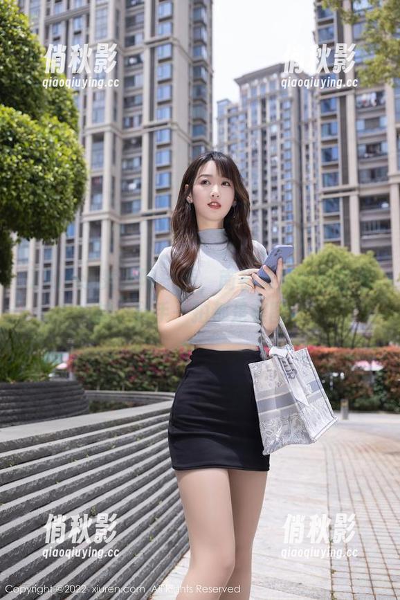Xiuren秀人网 - 看，南初妹妹的校园私拍，随手一拍都是美图。