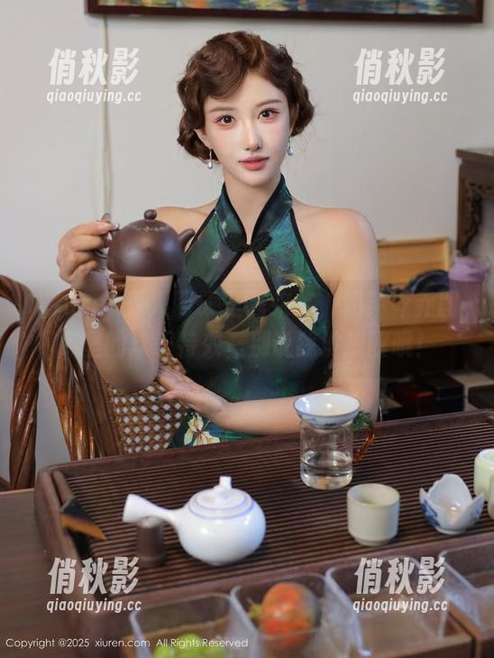 Xiuren秀人网 - 圣诞来临，奶芙乔乔图库里的欢乐特效，别说我没提醒哦！