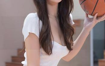 Xiuren秀人网 - 最新婚纱图集：容容容Alice的婚礼秀太直接了吧！