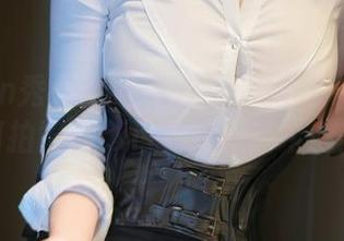 Xiuren秀人网 - 免费图册见证：女仆如何拍黄瓜girl？（还有个谜）
