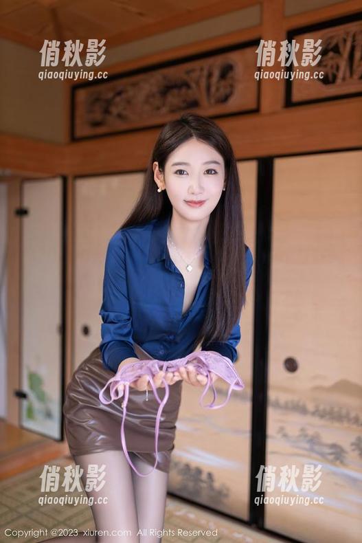 Xiuren秀人网 - 啧，萌琪琪Irene在秘书写真中显得比职业素养更引人注目。
