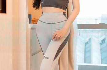 YouMi尤蜜荟 - 既简单又复杂，娜露selena的居家写真更新，阳台终于不再寂寞