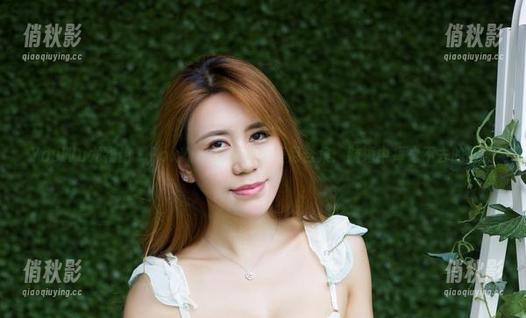 YouWu尤物馆 - FoxYini孟狐狸比基尼合集：脑海中挥之不去的画面