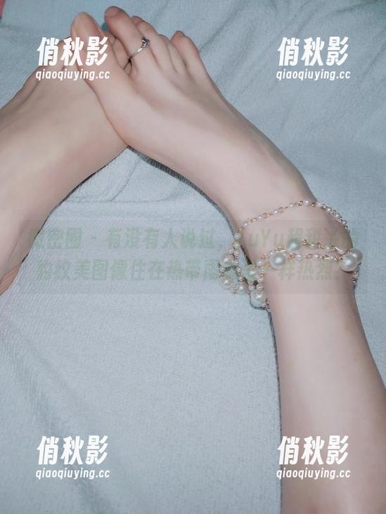 微密圈 - 有没有人说过，YuYu超甜丫的豹纹美图像住在热带雨林里一样热烈？