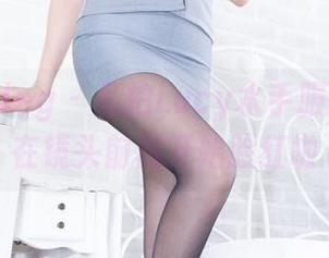 beautyleg - 私拍Lucy水手服，搞得我在镜头前都开始脸红啦