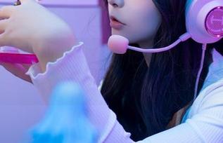 yuuhui玉汇的私拍魔法，让修女的形象在美图中轻轻流淌。