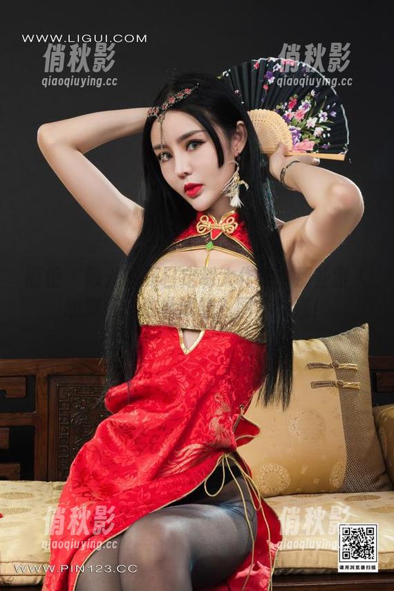 丽柜 - 敏儿的夏日定制大作战：那些雷人的穿搭你敢尝试吗？图集速递！