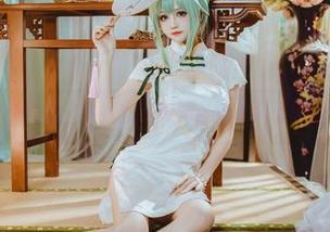 丝袜界的女神降临，乖乖衣宝的网盘合集保证让你欲罢不能！