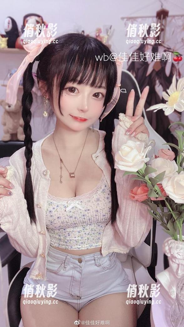 就这佳佳好难啊的魅魔写真，原图里包含一堆我无法抵挡的寸寸诱惑。