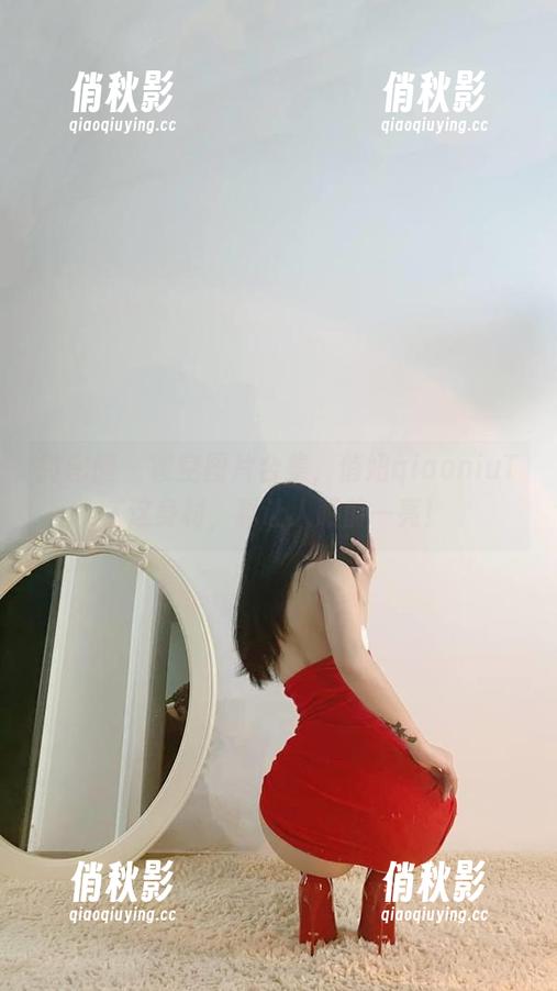 微密圈 - 镂空图片合集，俏妞qiaoniuTT这身材，真让人眼前一亮！
