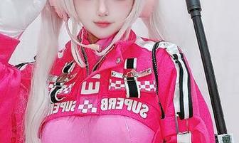 不止是观看，凛子酱和Lolita泰迪熊的合集，真能带来不一样的心灵窗口。