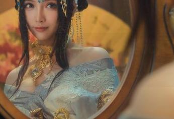 看只是简言的礼服合集，无圣光，但每一件都恨不得挂在墙上！