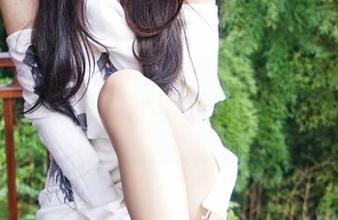 嗲囡囡 - 哈，Milk楚楚的透明图包，这个免费的burden重得让人想多看一眼。
