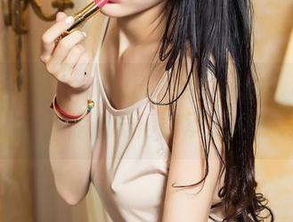 头条女神 - JennyR的全套图片，和风中的诱惑，你们觉得能承受得住吗？