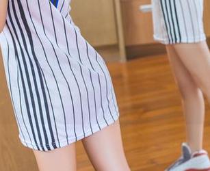 头条女神 - 筱溪办公室的写真——更新艾特所有“班里的逗比”！
