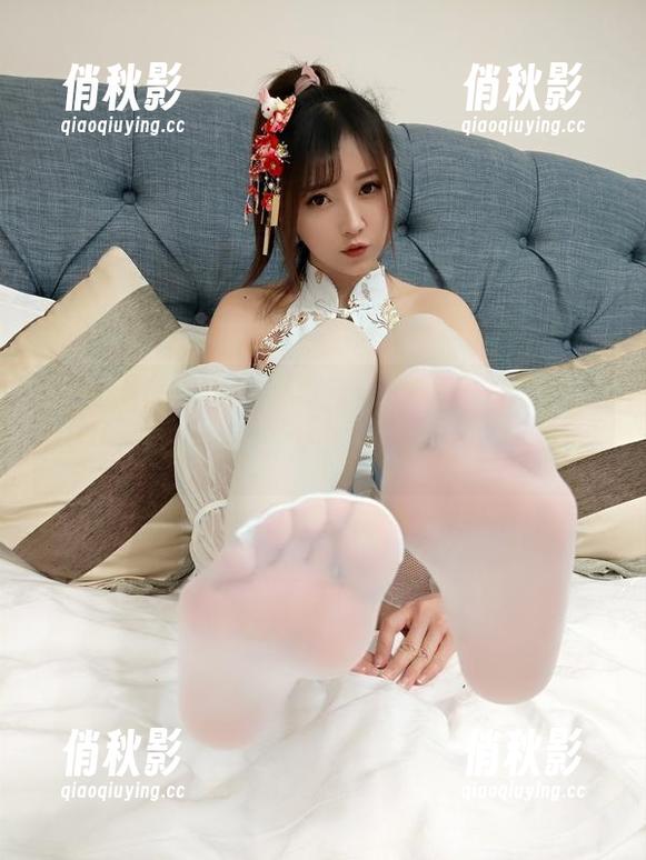 想不想免费获取小女巫露娜御姐，下载后我愿意分享我的“欣赏心得”哦，哈哈！