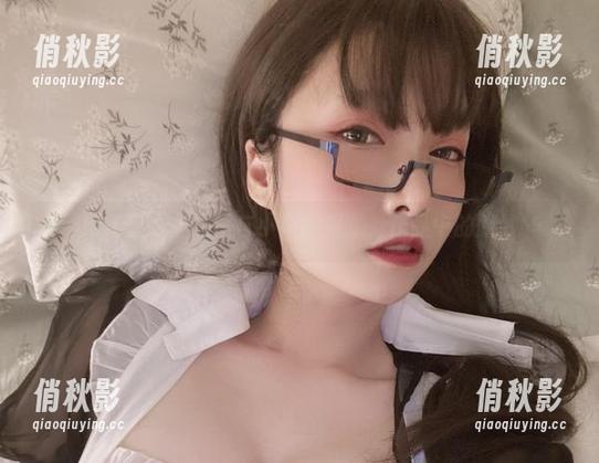 小泉学姐吖 绝非普通,黑丝与小泉学姐吖,作品中的微妙