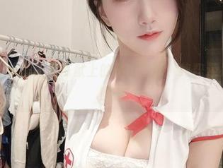 微密圈 - 小玉吃果冻献上的520全套，纯粹还是另有所图？