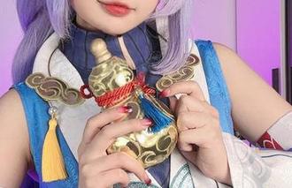 小瑶幺幺的新春写真合集，确实换了个妆，实属原神众神之选！
