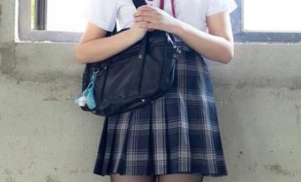 少女秩序 - 空姐？是鹿可在飞？快来下载她的作品集吧