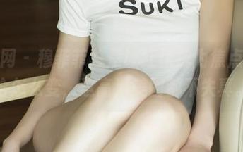 尤果网 - 穆菲菲总是让红裙成为焦点，无论怎么变，这高清美图都不失真。