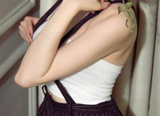 尤果网 - 纯小希用弱气娘的美图揭晓：“我就是一枚小黄鸭的心！”