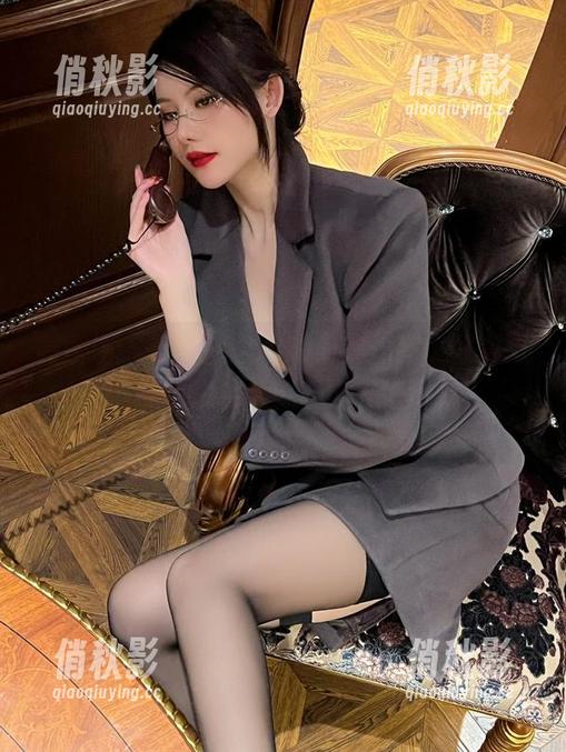 微密圈 - 就是阿朱啊的内衣美图，我真是想下载也没功能……太可惜了吧！