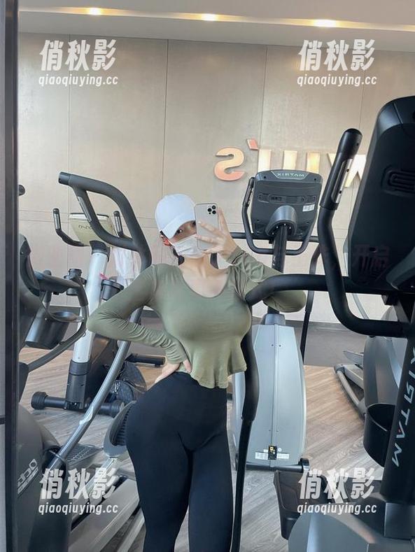 微密圈 - 附体的左公子666与王炸，开启全集写真新模式！