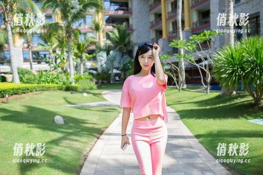 推女郎 - 听说“高清”和“夏天”都出现在易阳的图包里，这组合挺危险的。