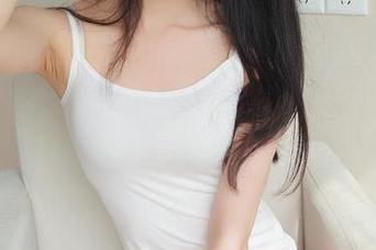美图里的木棉棉OwO婚纱，藏着一串串轻声细语，估计耳朵都要乏味了吧！