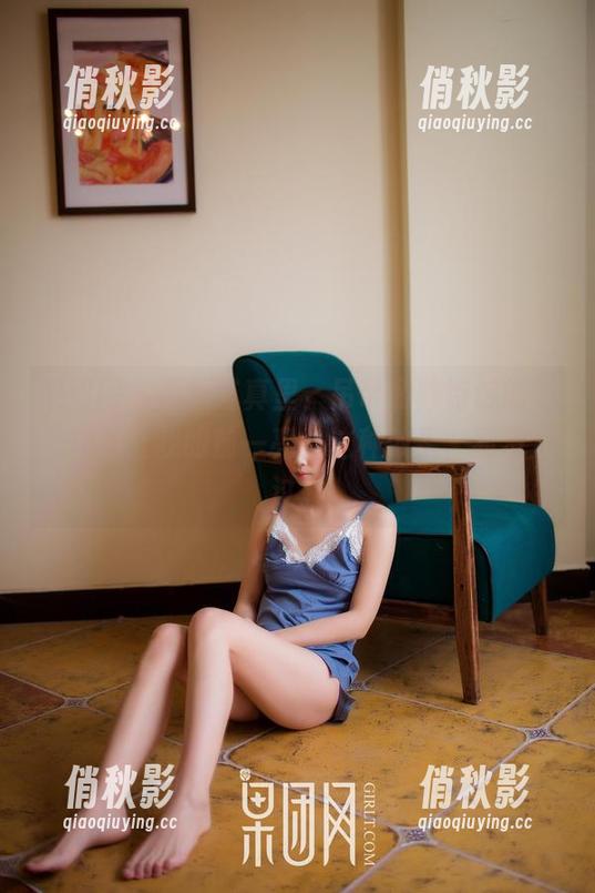 果团网 - 福利写真里，吊带和陈诗诗的组合居然让我眼前一亮，这种效果，我没见过。