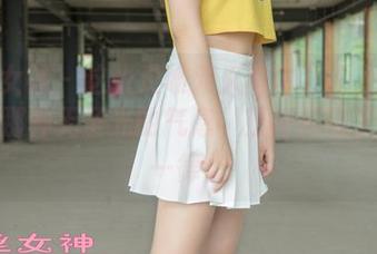 梦丝女神 - 这张灵唯双人写真算不上完美，但那种无圣光的气息，正好打破了千篇一律。