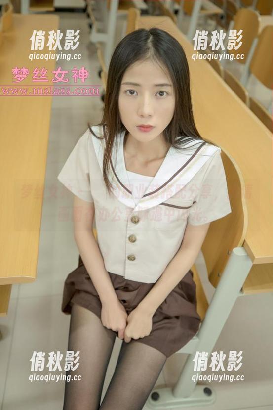 梦丝女神 - 玥玥的职业装搭配分享，高清画面在办公室际遇中闪光。
