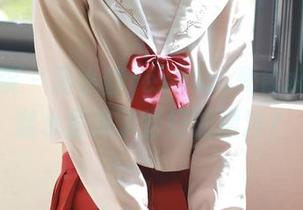模范学院 - 蒋小静Jessica死库水作品，潜水是为了更好的漂浮？