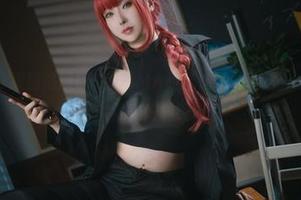 全套图包，跟随洛璃LoLiSAMA和吉他妹妹，进入一个有点傻的美好时光