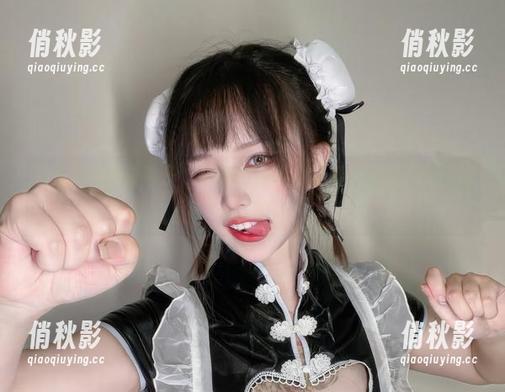 写真中的狐洛洛子，学姐的在线隔空撩，把我看得一愣一愣的。