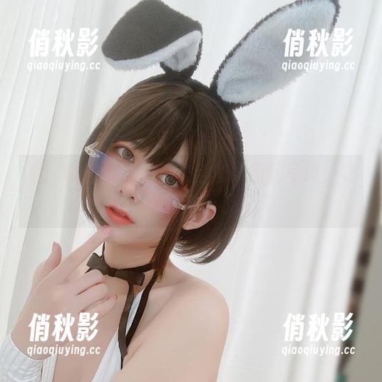 看，眼酱大魔王w的全套体操服写真，让人措手不及