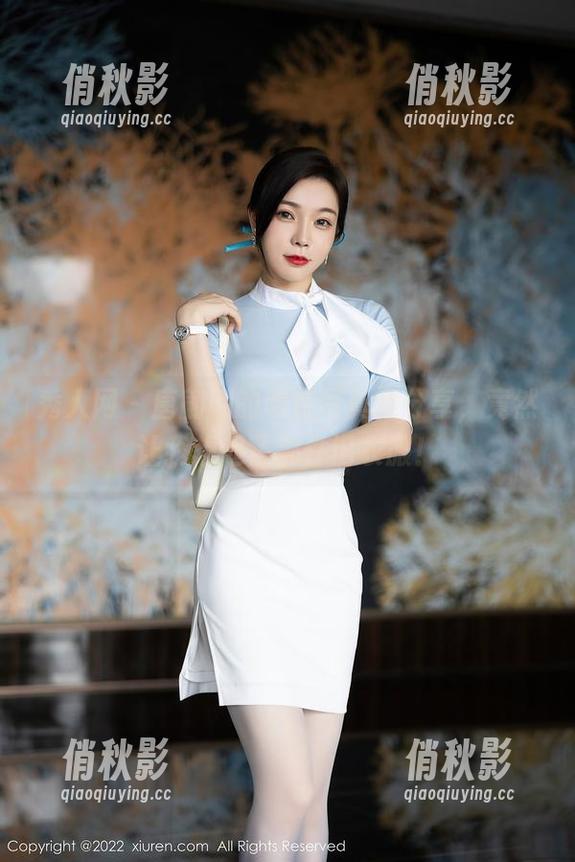 秀人网 - 唐翩翩的黑色写真集分享，竟然让我想起了那件旧衣服！