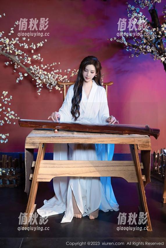 秀人网 - 来了来了！王馨瑶Yanni的写真集“可爱”更新！就问你想不想主演一部过于有爱的剧？