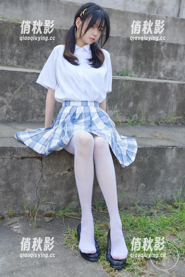 稚乖画册 - 咦？赤西夜夜的初音少女更新了，感觉要被萌化了。