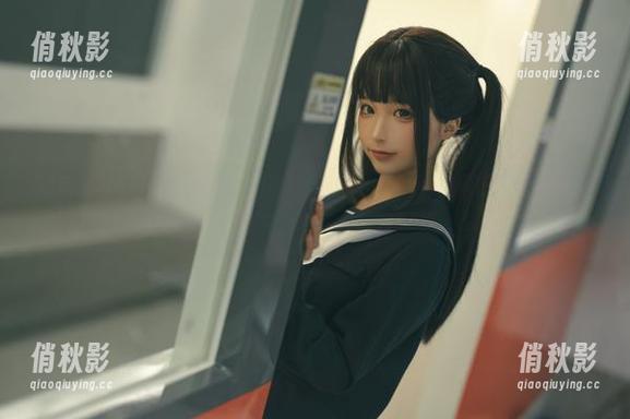 如何轻松避开社交恐惧，下载蠢沫沫的免费蔚蓝档案，看完它你会把安全感牢牢抓住！