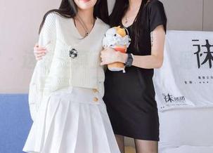 袜啵啵 - 这才是真正的温柔：瑶瑶的原图写真，不跟她争！