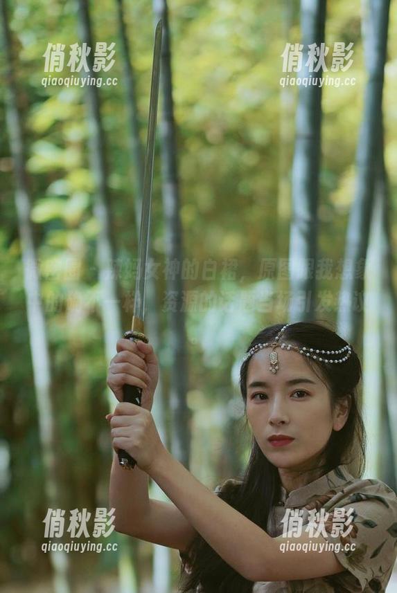 微密圈 - 辣妈女神的白裙，原图跟我想象中的确不一样，资源的话题当场引发热议。